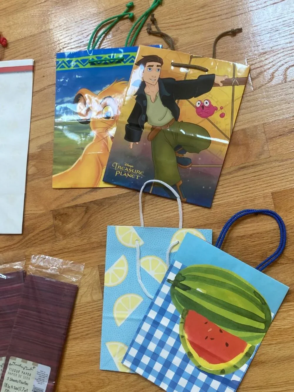 12 Gift Bags & 6 Packs of Tissue Paper